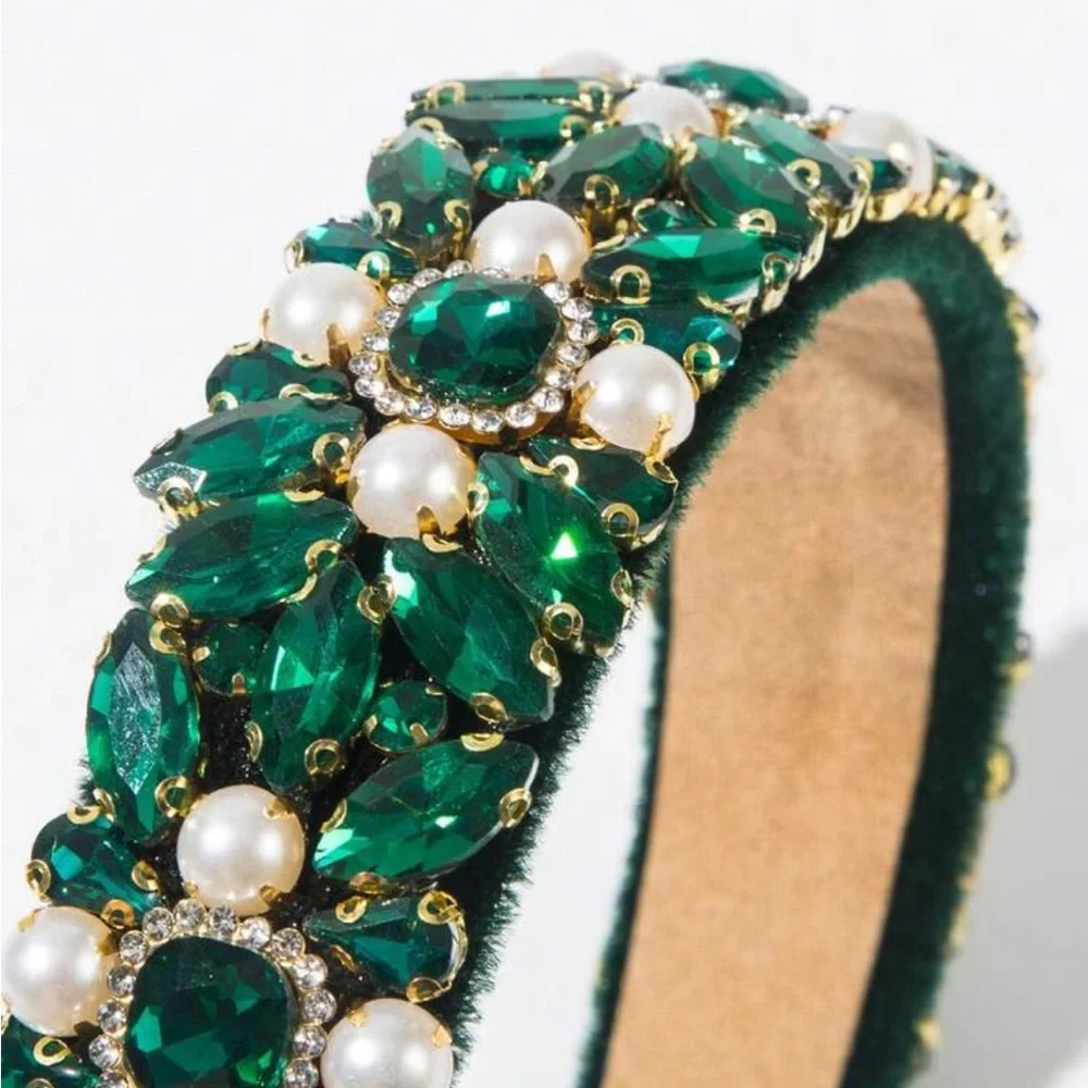 Elegant green‎ Embellished Headband